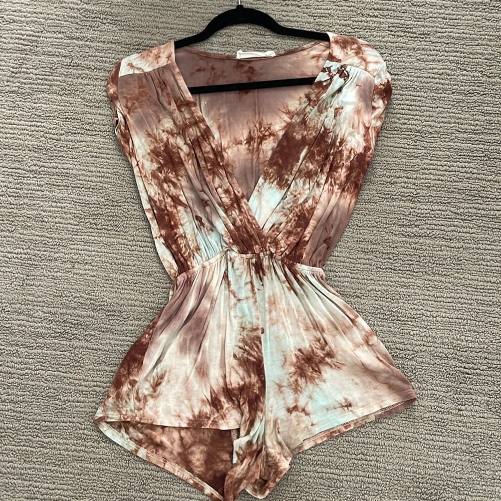 Short sleeve tie dye romper